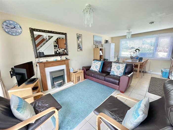 2 Bedroom Chalet For Sale In Trewent Park, Freshwater East, Pembroke, SA71