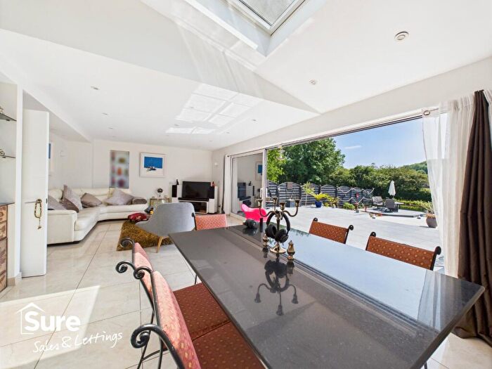 1 Bedroom Semi-Detached House To Rent In Kingsland Road, Hemel Hempstead, Hertfordshire, HP1