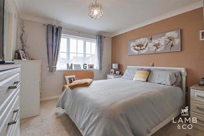 4 Bedroom Detached House For Sale In Parade Drive, Dovercourt, Harwich, CO12
