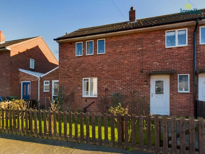 4 Bedroom End Of Terrace House For Sale In Washington Drive, Newtoft, LN8