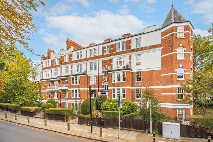 4 Bedroom Flat To Rent In Upper Richmond Road, Putney, SW15