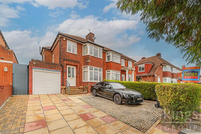 3 Bedroom Semi-detached House For Sale In Greystoke Gardens, Enfield, EN2