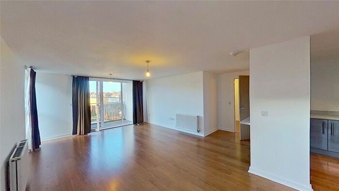 3 Bedroom Flat To Rent In East Pilton Farm Place, Edinburgh, Midlothian, EH5