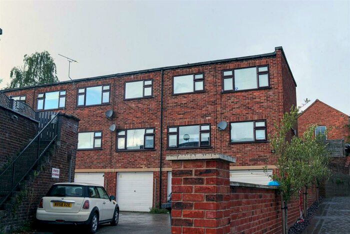 1 Bedroom Flat To Rent In Vernon Court, Radcliffe On Trent, Nottingham, NG12