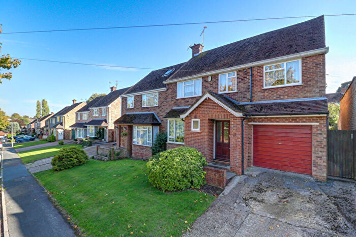 5 Bedroom Semi-Detached House For Sale In Upper Lodge Lane, Hazlemere, High Wycombe, Buckinghamshire, HP15