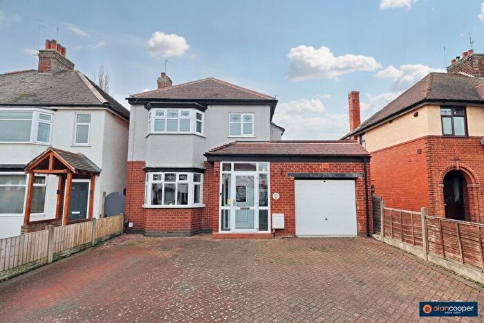 3 Bedroom Detached House For Sale In Greenmoor Road, Nuneaton, CV10