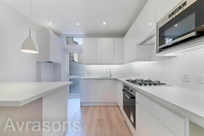 2 Bedroom Flat To Rent In South Island Place, London, SW9