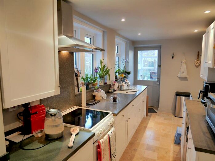 3 Bedroom Detached House For Sale In Castle Street, Calne, SN11