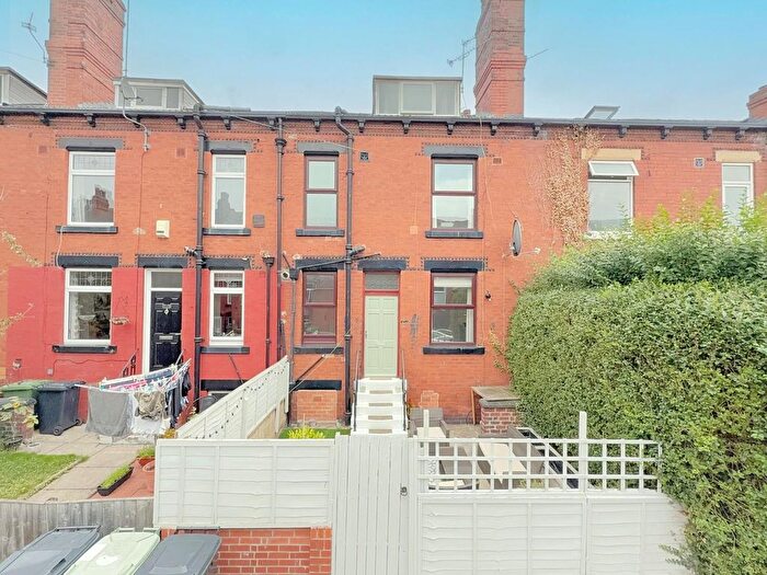 2 Bedroom Terraced House For Sale In Park Mount, Armley, Leeds, LS12