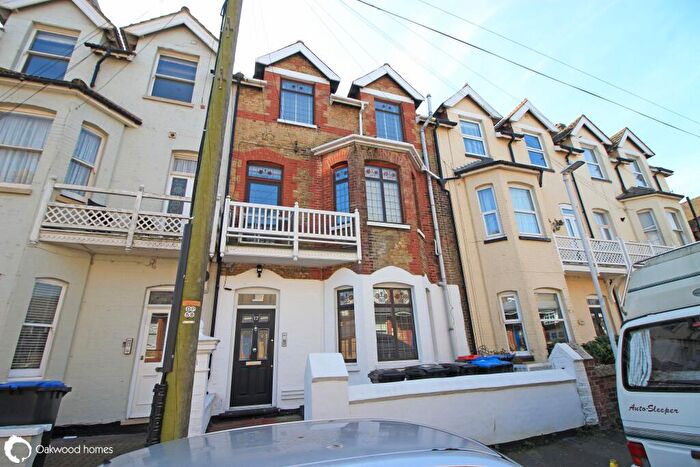 2 Bedroom Flat For Sale In Ethelbert Square, Westgate, Kent, CT8