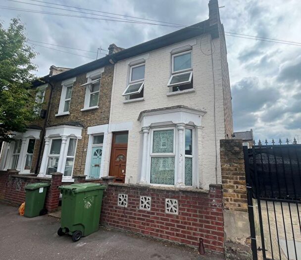 2 Bedroom End Of Terrace House For Sale In Widdin Street, Stratford, London, E15