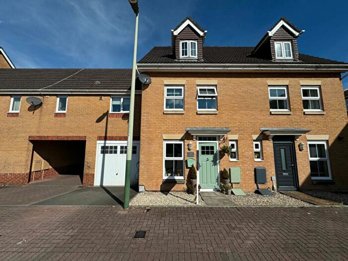 3 Bedroom Town House For Sale In Small Meadow Court, Caerphilly, CF83
