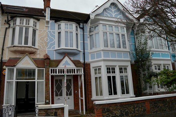 1 Bedroom Flat To Rent In Byron Road, Ealing, London., W5