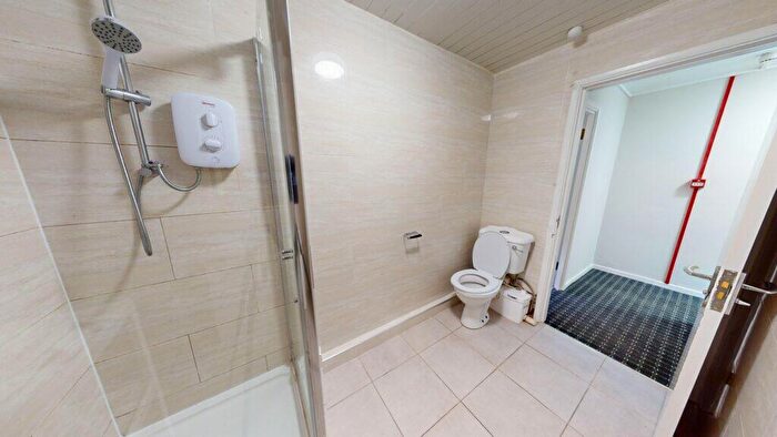5 Bedroom House To Rent In Lottie Road, Selly Oak, B29