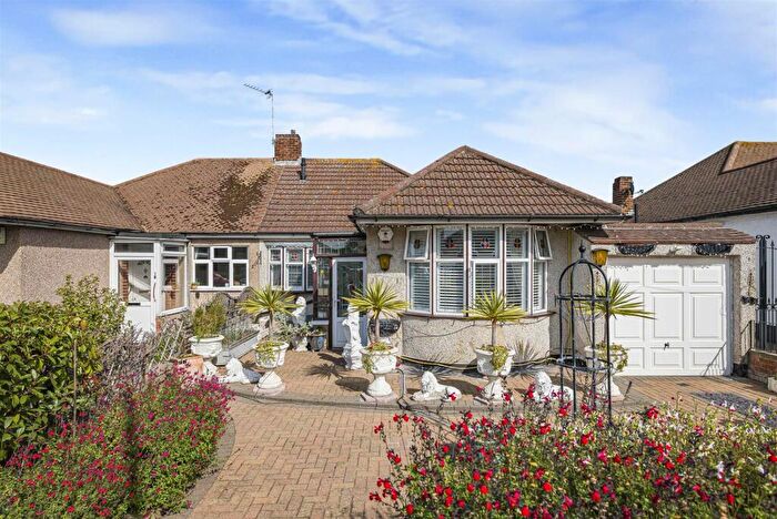 2 Bedroom Semi-Detached Bungalow For Sale In Harefield Road, Sidcup, DA14