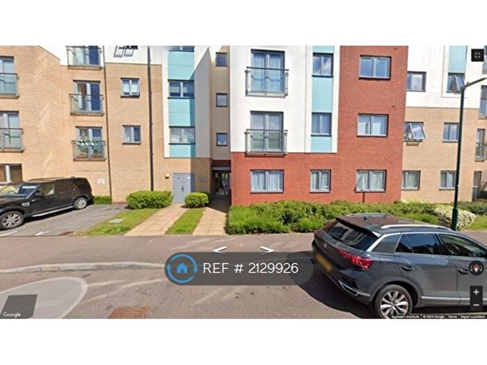 2 Bedroom Flat To Rent In Leafwing Court, Stevenage, SG1