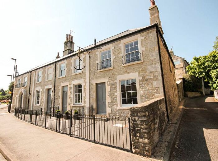 2 Bedroom House To Rent In High Street, Weston, Bath, Somerset, BA1