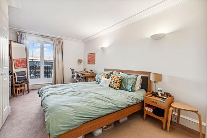 2 Bedroom Flat For Sale In Consort Court, Wrights Lane, W8