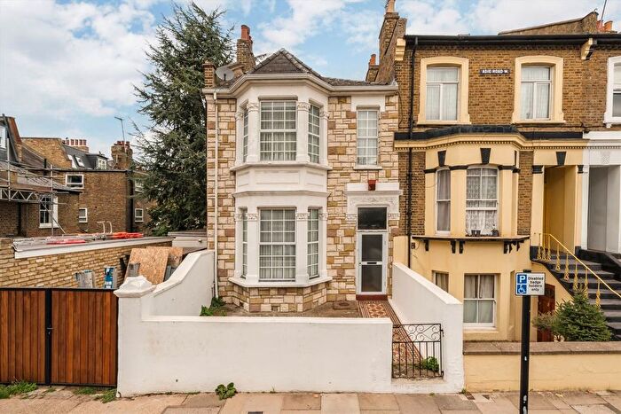 4 Bedroom Semi-Detached House For Sale In Adie Road, Hammersmith, W6