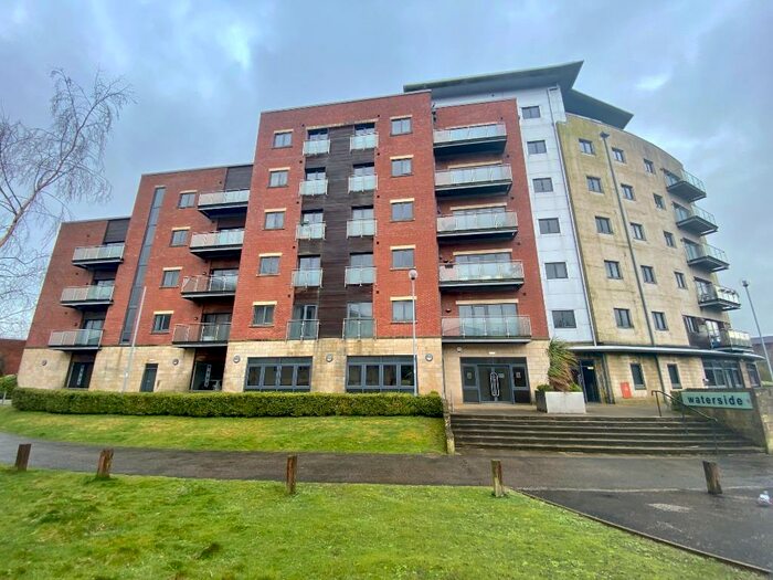 2 Bedroom Flat To Rent In Waterside, Accrington, BB5