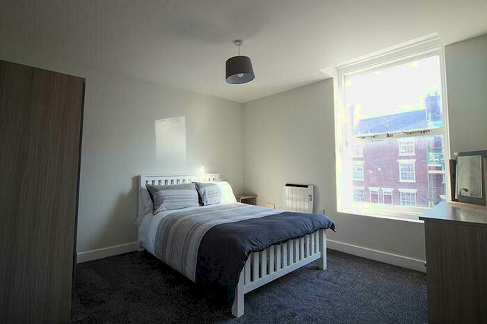 4 Bedroom Flat To Rent In Sherwin House, Kennington Road, London, SE11