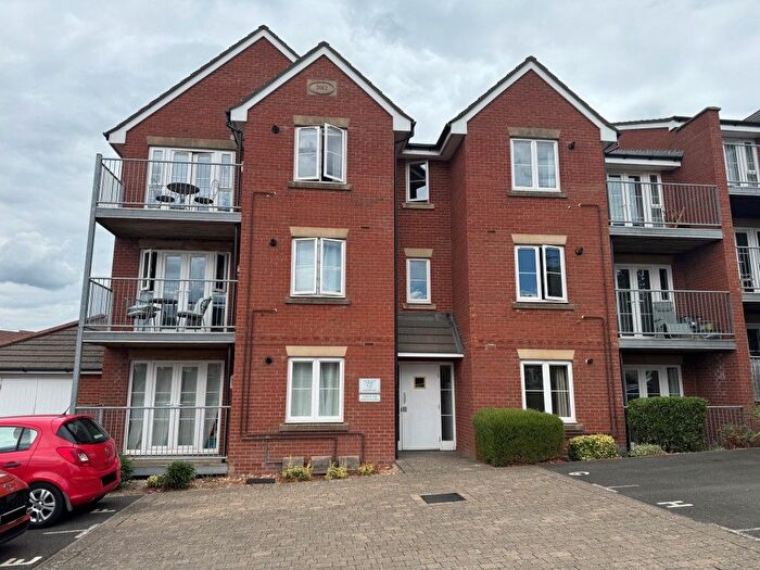 1 Bedroom Flat For Sale In Flat, Anchorage Court, Albert Way, East Cowes, Isle Of Wight, PO32