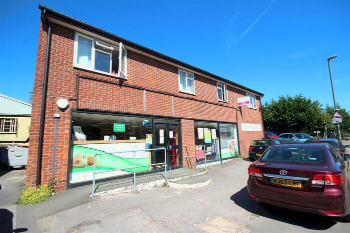 4 Bedroom Flat To Rent In Madrid Road, Guildford, GU2