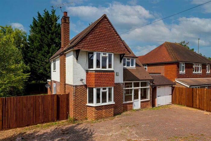 3 Bedroom Detached House To Rent In Manor Road South, Hinchley Wood, Esher, KT10
