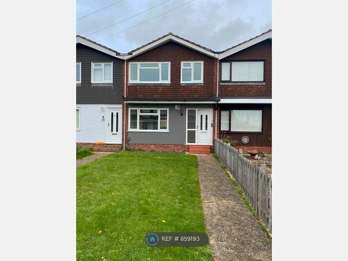 3 Bedroom Terraced House To Rent In Cherry Tree Avenue Waterlooville, Hants, PO8