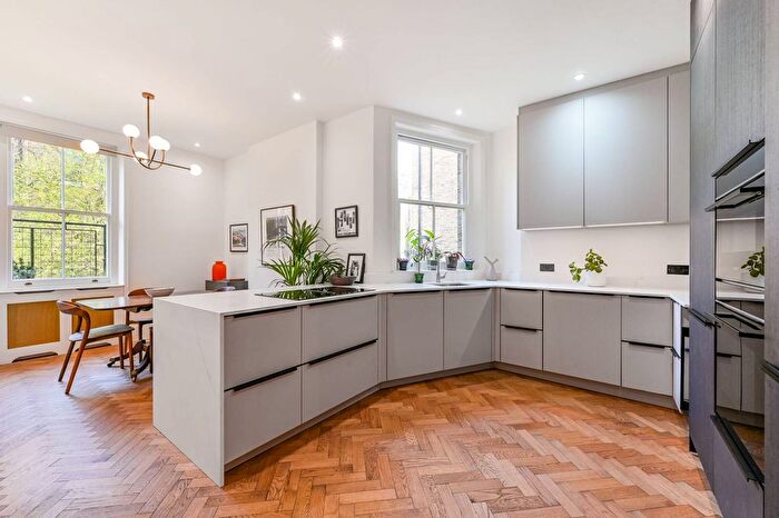 2 Bedroom Flat For Sale In Morshead Road, Maida Vale, London, W9