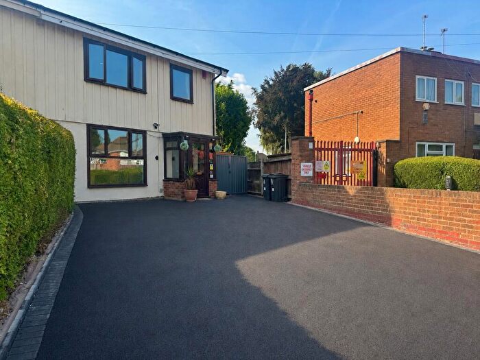 3 Bedroom House To Rent In Fallindale Road, B26