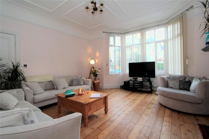 2 Bedroom Flat To Rent In Fordhook Avenue, Ealing Common, London, W5