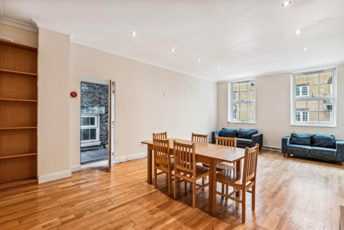 4 Bedroom End Of Terrace House To Rent In Chalton Street, Euston, NW1