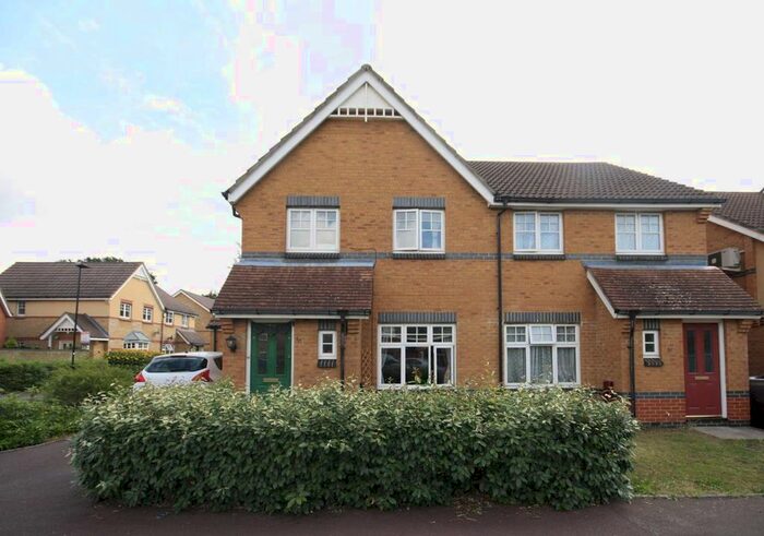 3 Bedroom Terraced House To Rent In Avondale Gardens, Hounslow, TW4