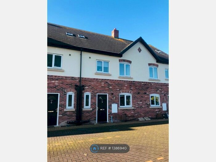 3 Bedroom Terraced House To Rent In Lime Tree Mews, Shavington, CW2