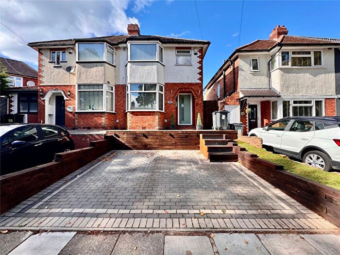 3 Bedroom Semi Detached House For Sale In Willclare Road, Birmingham, West Midlands, B26
