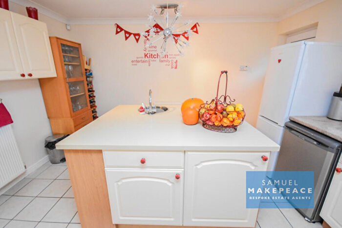 4 Bedroom Bungalow For Sale In Dee Close, Talke, Stoke-on-Trent, ST7