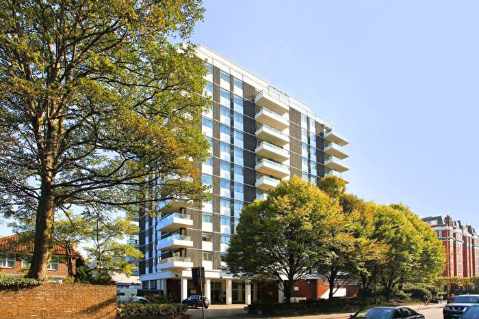 3 Bedroom Flat For Sale In Grove End Road, St John's Wood, London, NW8