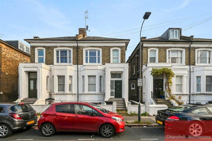 3 Bedroom Maisonette To Rent In Percy Road, London, W12