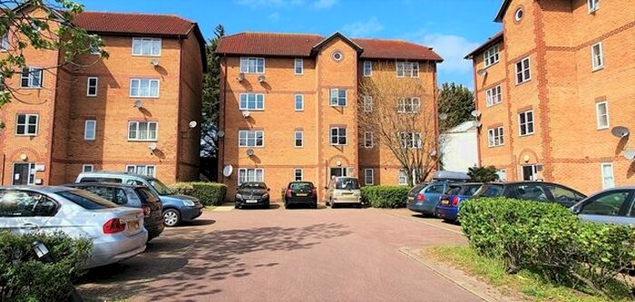 1 Bedroom Flat To Rent In Cameron Square, London, Colliers Wood, CR4