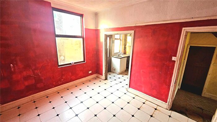 3 Bedroom Terraced House For Sale In Fitzgerald Road, Liverpool, Merseyside, L13