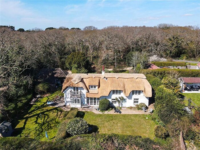 2 Bedroom Detached House For Sale In Barton Common Lane, Barton On Sea, BH25