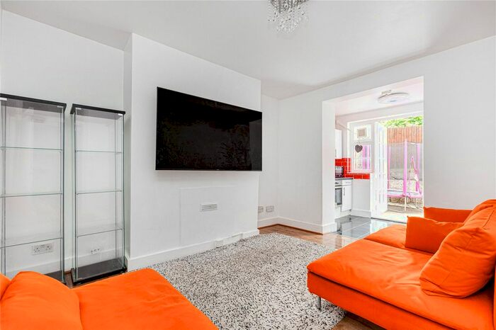 1 Bedroom Flat To Rent In Aldebert Terrace, London, SW8