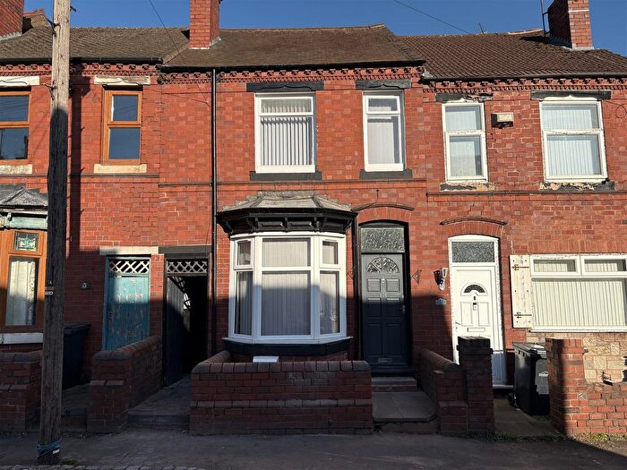 1 Bedroom Flat To Rent In Park Road, Netherton, Dudley, DY2