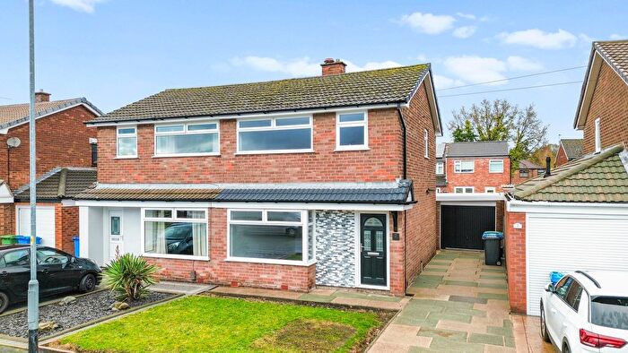 3 Bedroom Semi-Detached House For Sale In Chapel Cross Road, Fearnhead, WA2