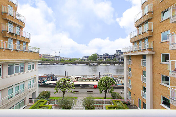 2 Bedroom Flat To Rent In Oyster Wharf, Lombard Road, Battersea, London, SW11