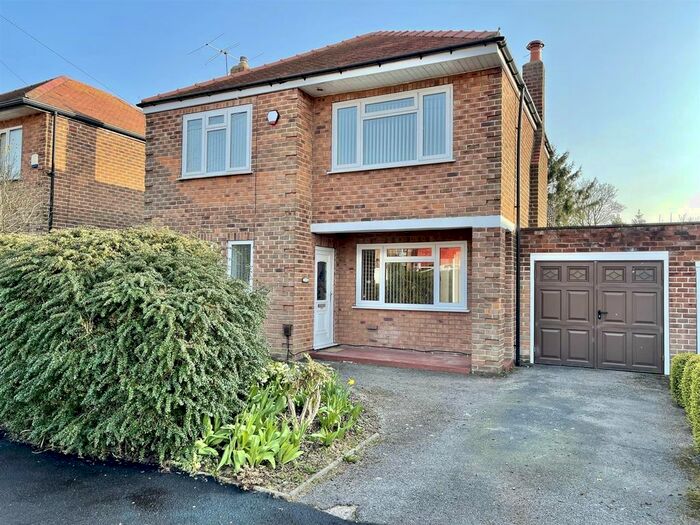 4 Bedroom Link Detached House To Rent In Ashbourne Road, Hazel Grove, Stockport, SK7