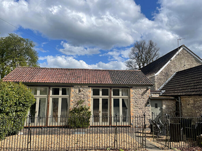 2 Bedroom Cottage To Rent In The Coach House The Old Hundred, Tormarton, GL9