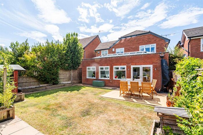 4 Bedroom Detached House For Sale In Woodstock Crescent, Dorridge, B93