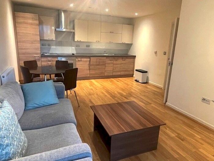 2 Bedroom Flat To Rent In Dancers Way, London, SE8